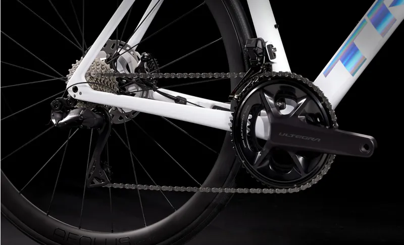 Trek Emonda SL 7 Road Bike in White-6